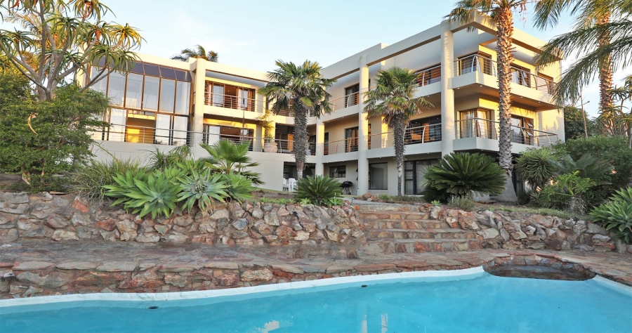 7 Bedroom Property for Sale in Plattekloof Western Cape